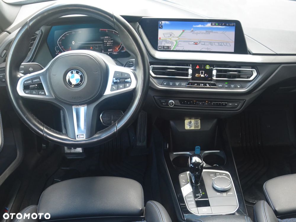 BMW Seria 2 218i M Sport - 7