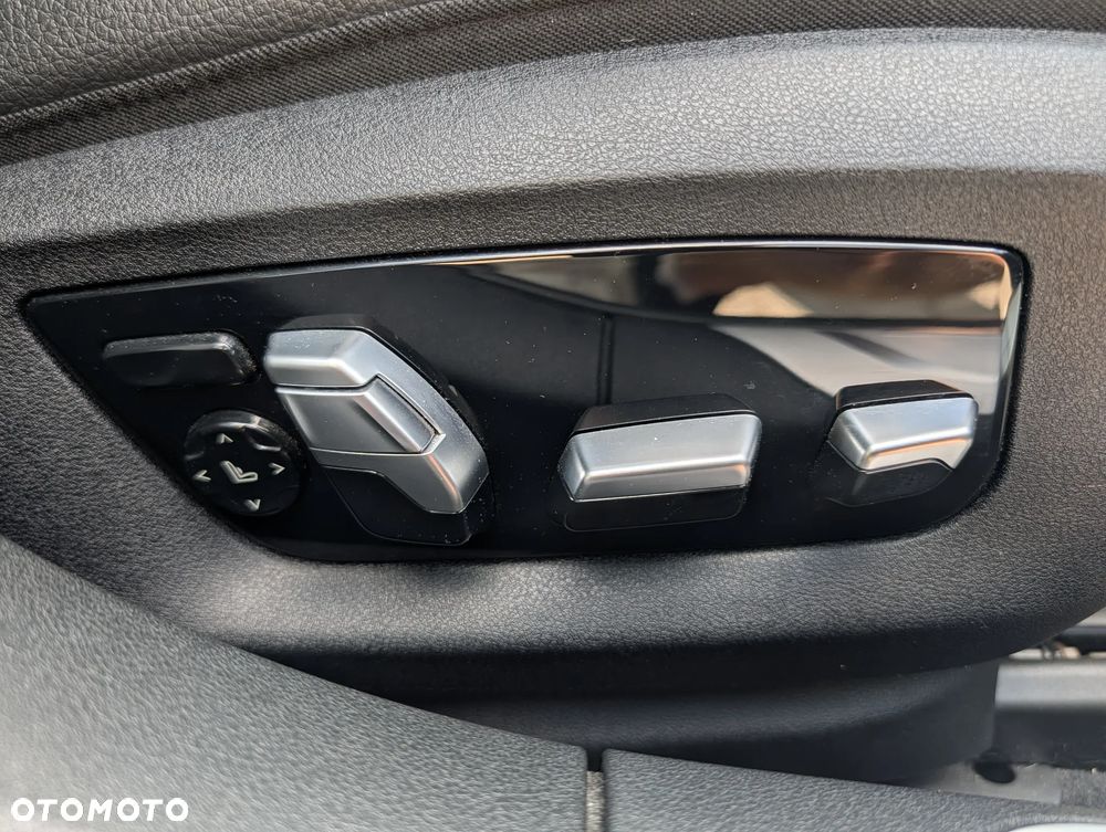 BMW Seria 7 740i - 20