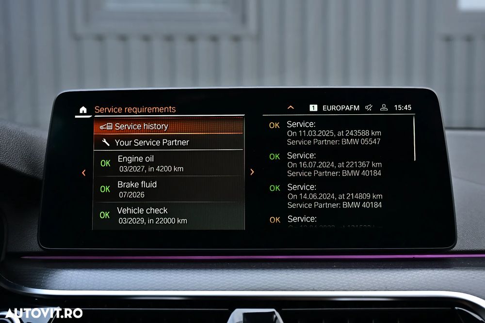 BMW Seria 5 520d AT MHEV - 33