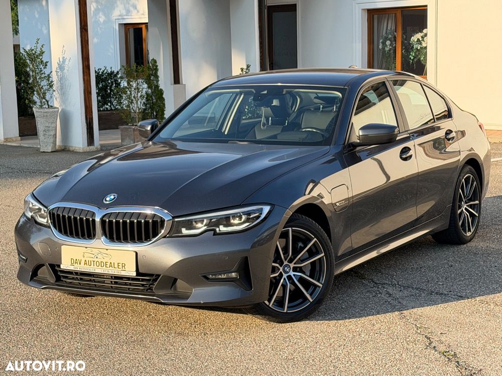 BMW Seria 3 330e Aut. Advantage - 3