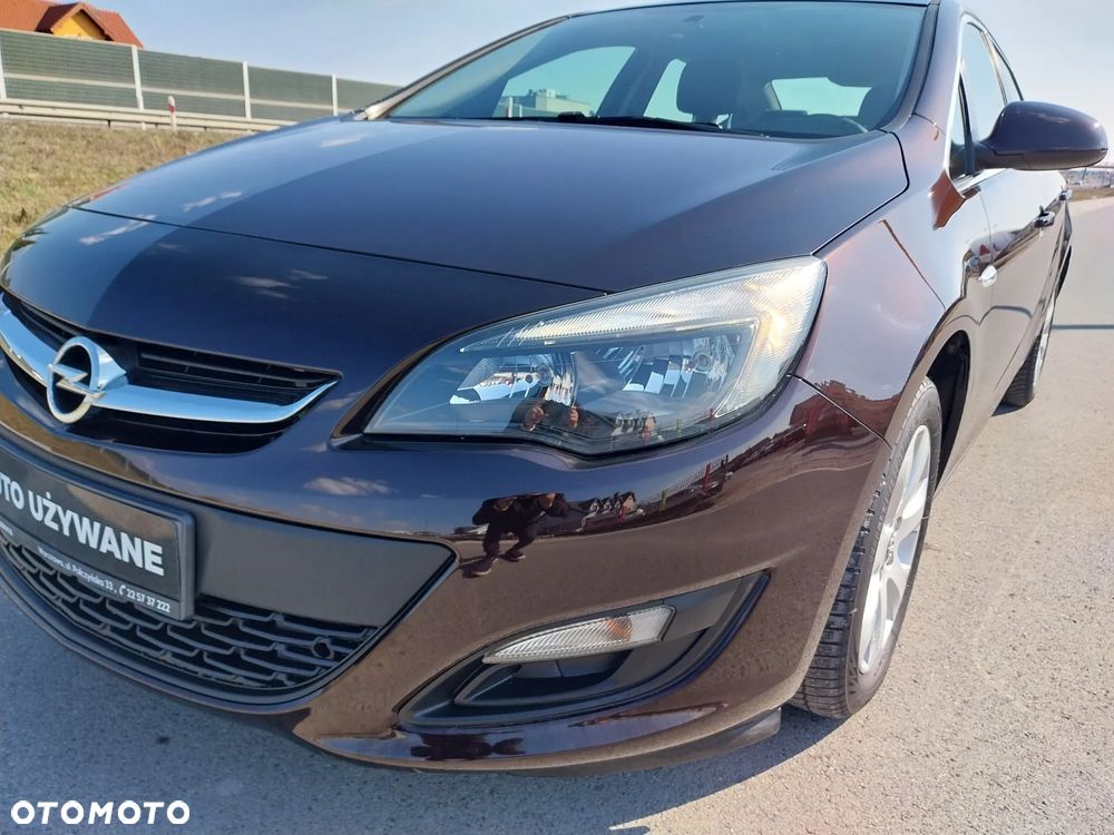 Opel Astra 1.4 T Executive EU6 - 4