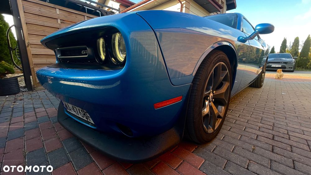 Dodge Challenger - 3