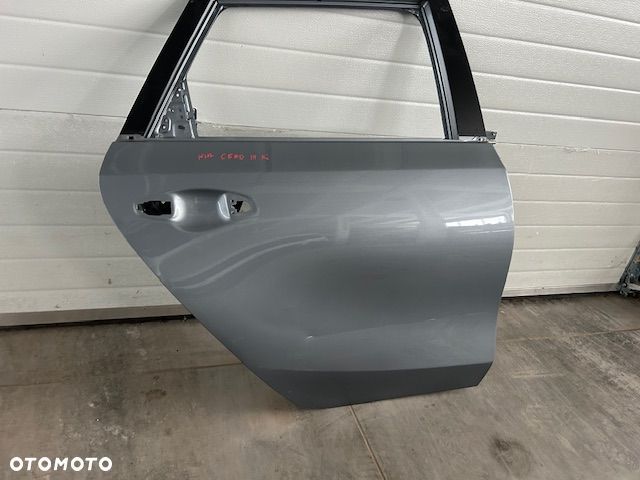 KIA CEED III 3 KOMBI drzwi prawy tył - 8