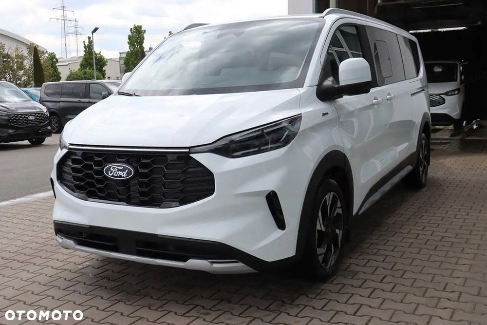 Ford Tourneo Custom - 5