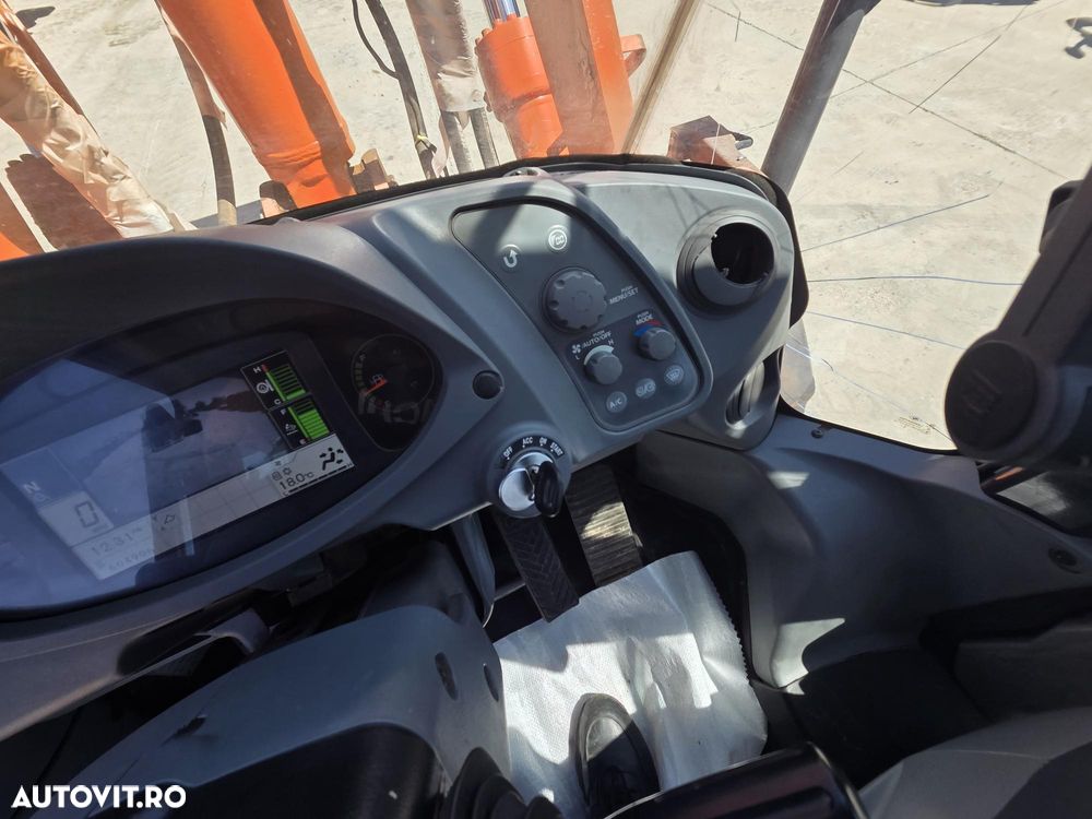 Hitachi ZW180-6, 2019, 6.049h, FULL OPTION, Gresare automataz, Cupa NOUA 3mc, anvelope L5 90% bune, Cantar, Joystick, inst hidr suplimentara, Masa operationala 17t, motor 129kW, basculeaza la 4m,Camera spate,Posibilitate leasing 3 ani-PROMOTIE -96900 EUR+Tva - 32