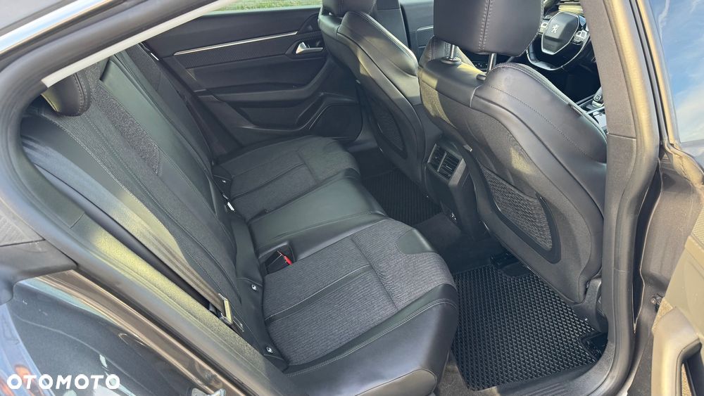 Peugeot 508 BlueHDi 130 EAT8 Active Business-Paket - 33