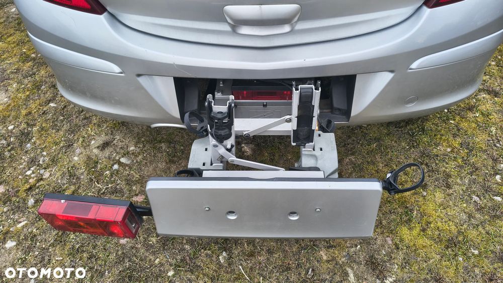 Opel Corsa 1.4 16V Satellite - 9