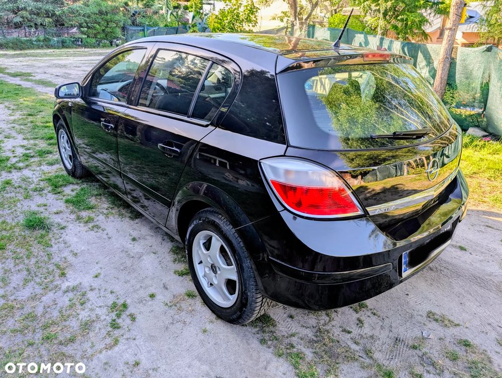 Opel Astra 1.6 Enjoy - 4