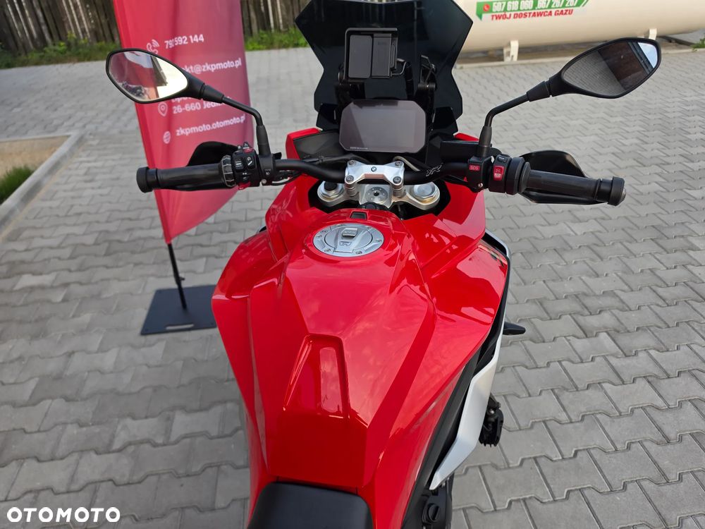 BMW XR - 12