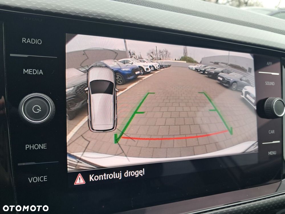 Volkswagen T-Cross - 18