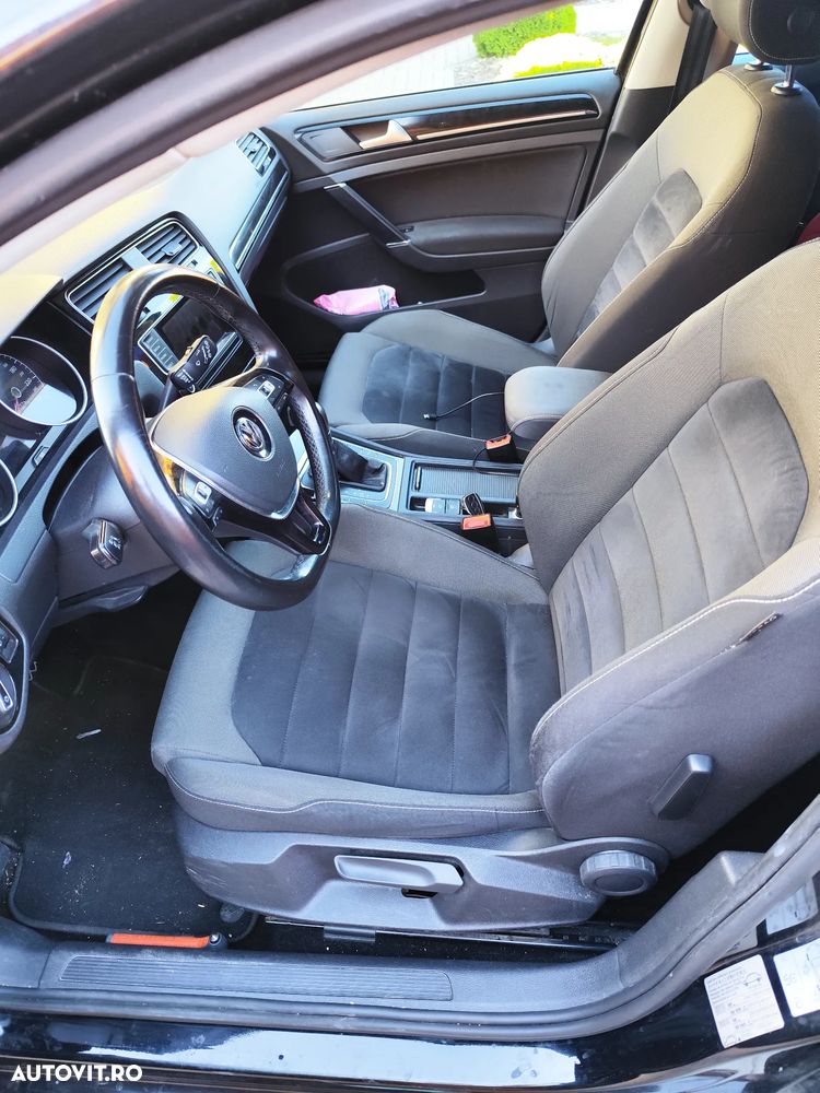 Volkswagen Golf 1.6 BlueTDI DSG Comfortline - 4