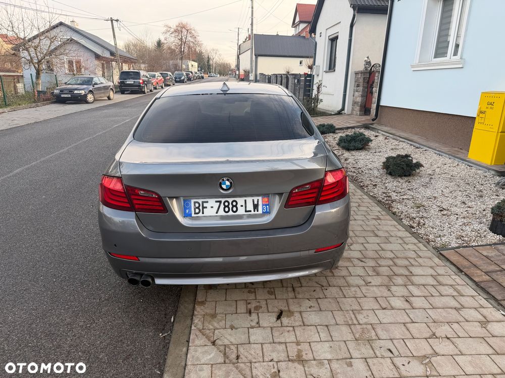 BMW Seria 5 525d - 7