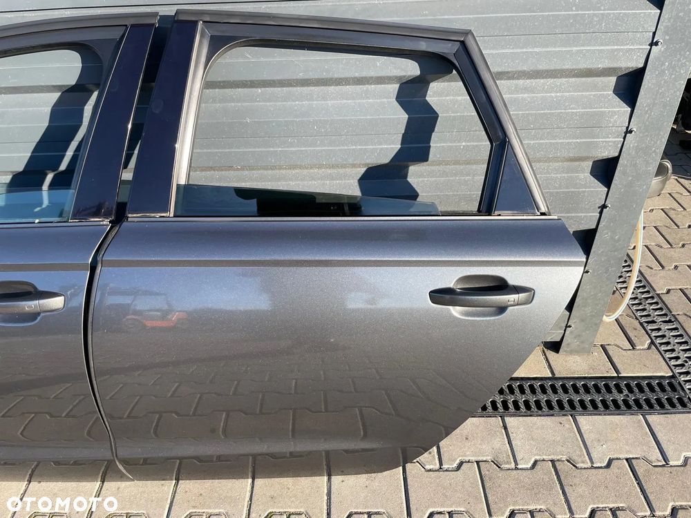 AUDI A6 C7 AVANT KOMBI DRZWI LEWE TYLNE KOLOR LZ7S