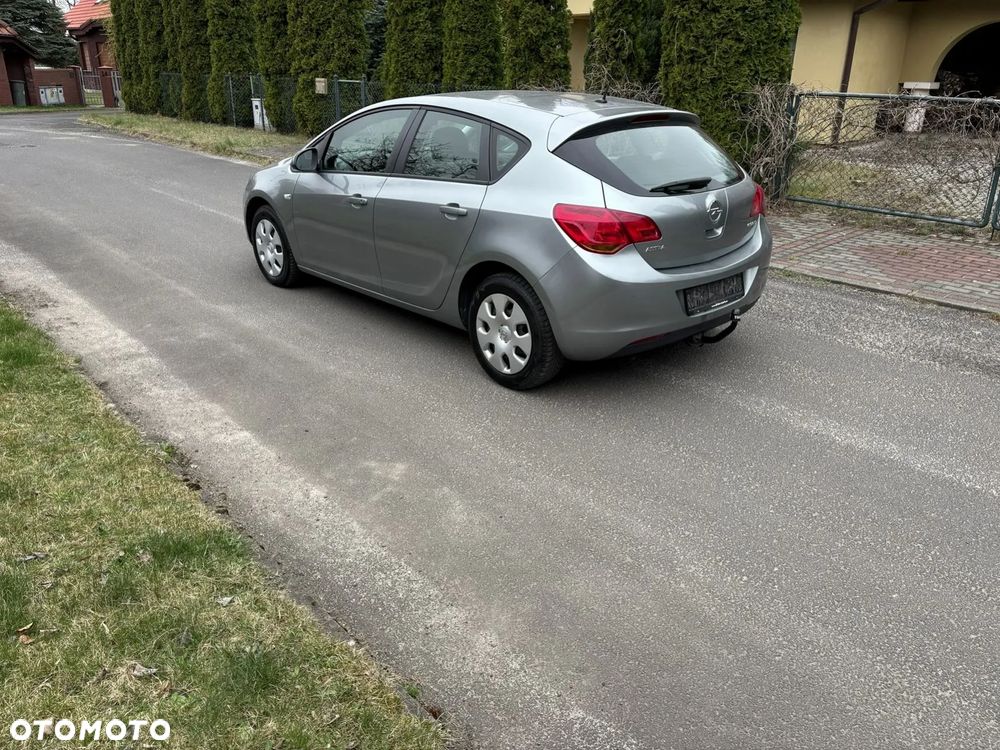 Opel Astra 1.4 Selection - 4