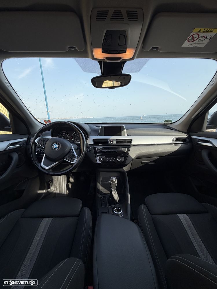 BMW X1 sDrive18i Advantage - 16