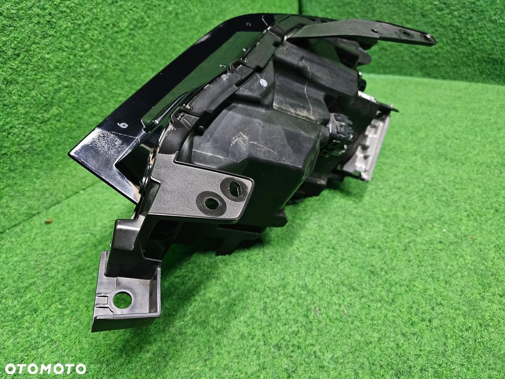 MAZDA CX-30 ----> REFLEKTOR PRAWY FULL LED 14 PIN - 9