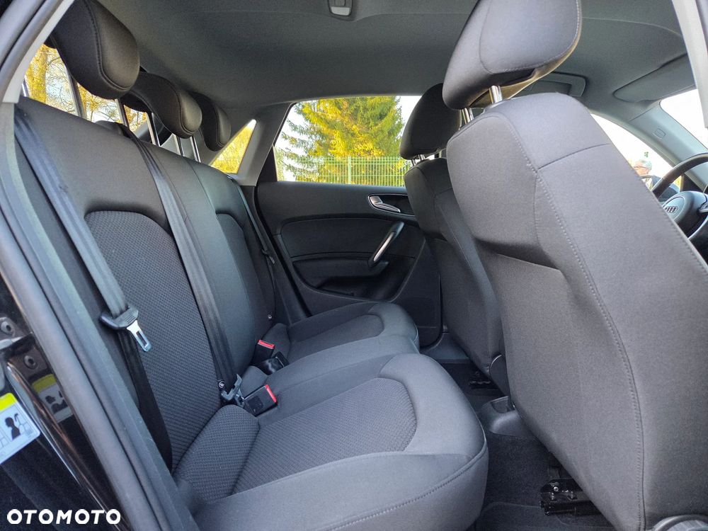Audi A1 Sportback 1.2 TFSI S line edition - 11
