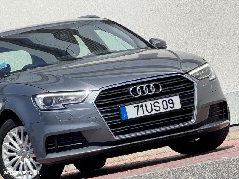 Audi A3 Sportback 2.0 TDI Design - 33