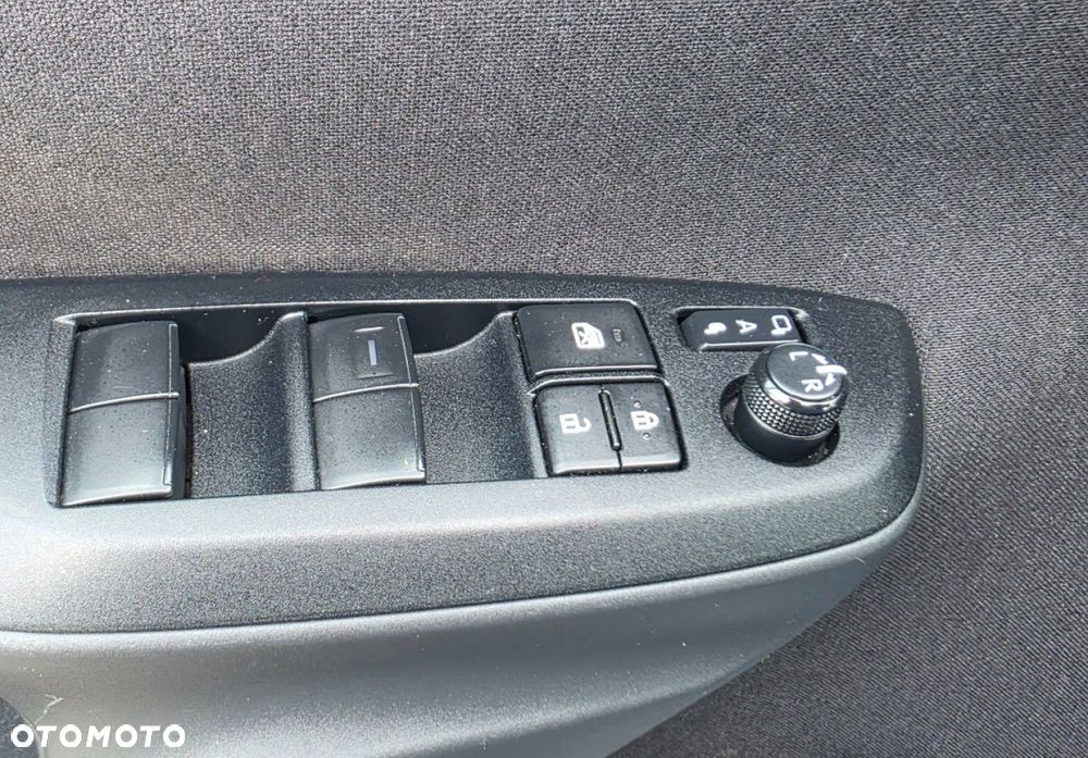 Toyota Yaris Cross - 14