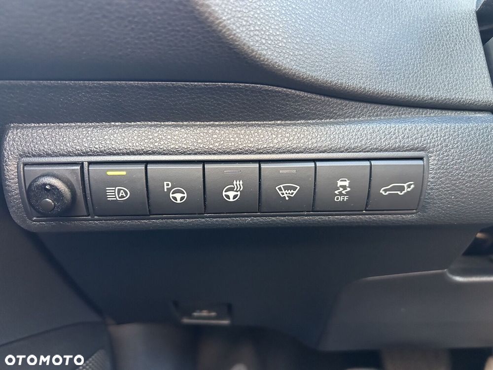 Toyota Corolla - 21