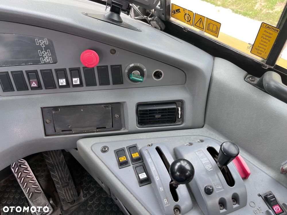 Volvo A25E - 22