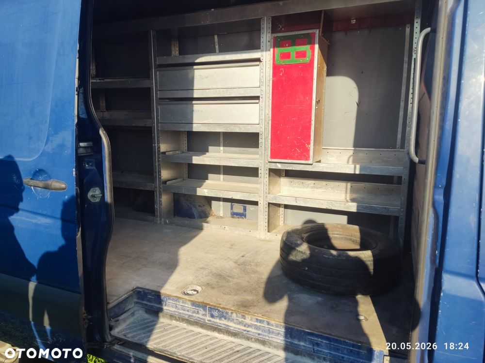 Volkswagen CRAFTER - 11