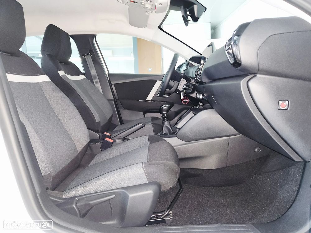 Citroën C4 BlueHDi 110 Stop&Start FEEL PACK - 39