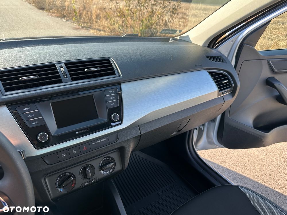 Skoda Fabia 1.2 TSI Active - 33