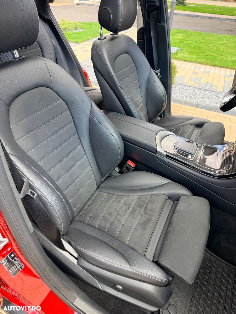 Mercedes-Benz GLC 300 e 4MATIC - 24