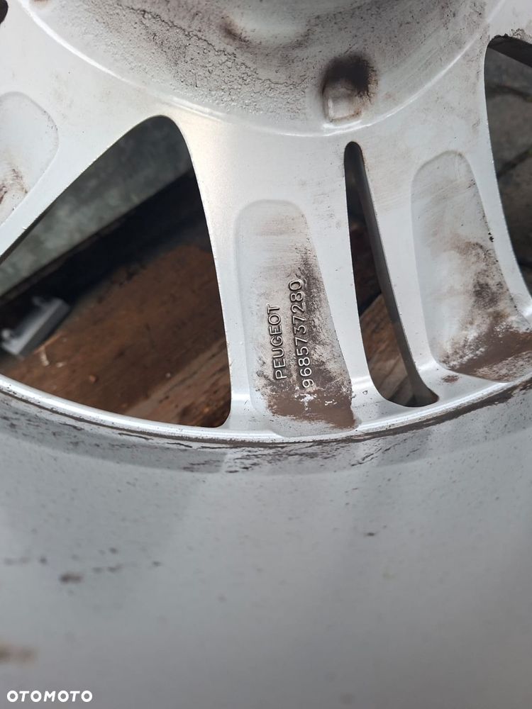 KOŁA FELGI PEUGEOT 5008 17 CALI  ET29 7j OPONY 20R - 7