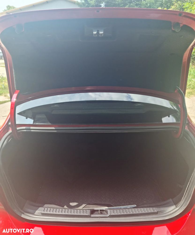 Ford Focus 1.0 EcoBoost Titanium Business - 20