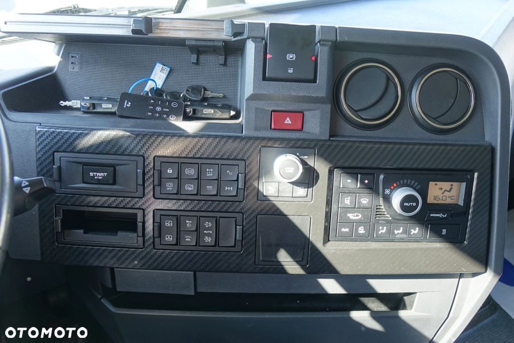Renault GAMA T HIGH 480 DTI13 / NOWY MODEL / E6 / STANDARD / AUTOMAT / KLIMATYZACJA POSTOJOWA / LODÓWKA / 2 ZBIORNIKI PALIWA - 27