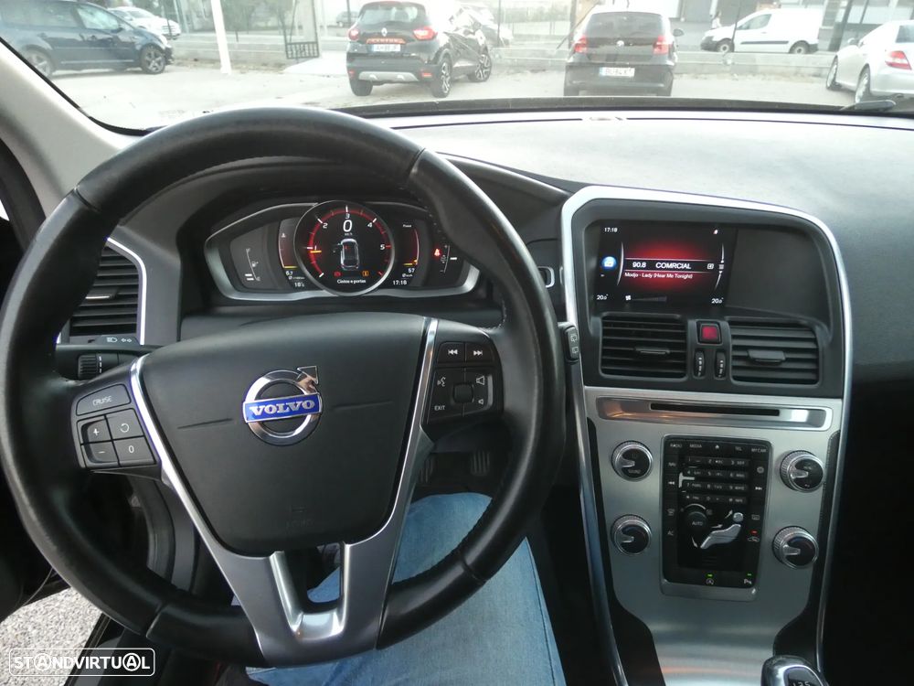 Volvo XC 60 2.0 D4 VOR - 21