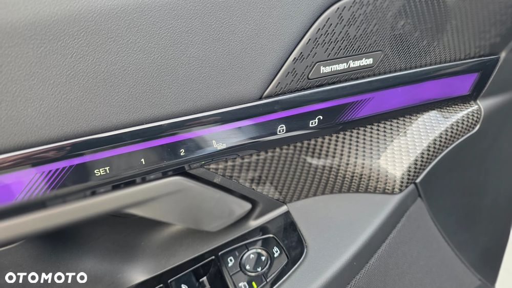 BMW Seria 5 520i mHEV M Sport - 26