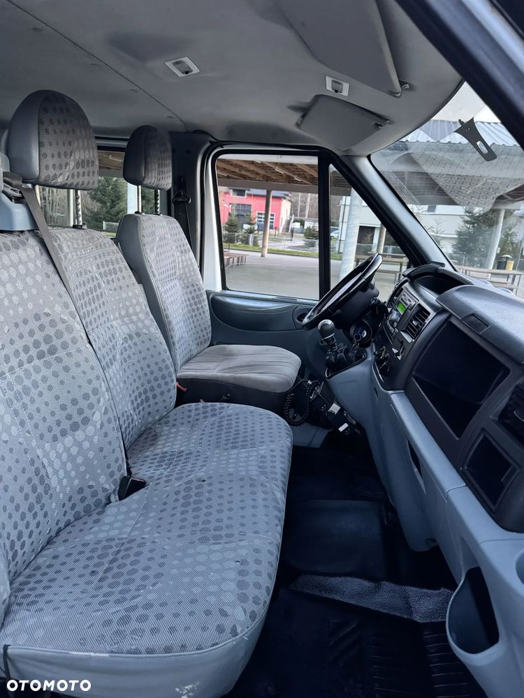 Ford Transit - 17