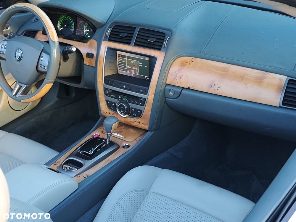 Jaguar XK 4.2 Cabriolet - 34