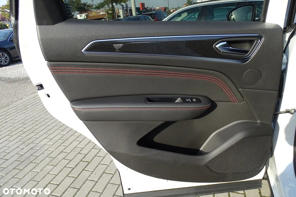 Renault Arkana E-TECH 145 R.S.LINE - 23
