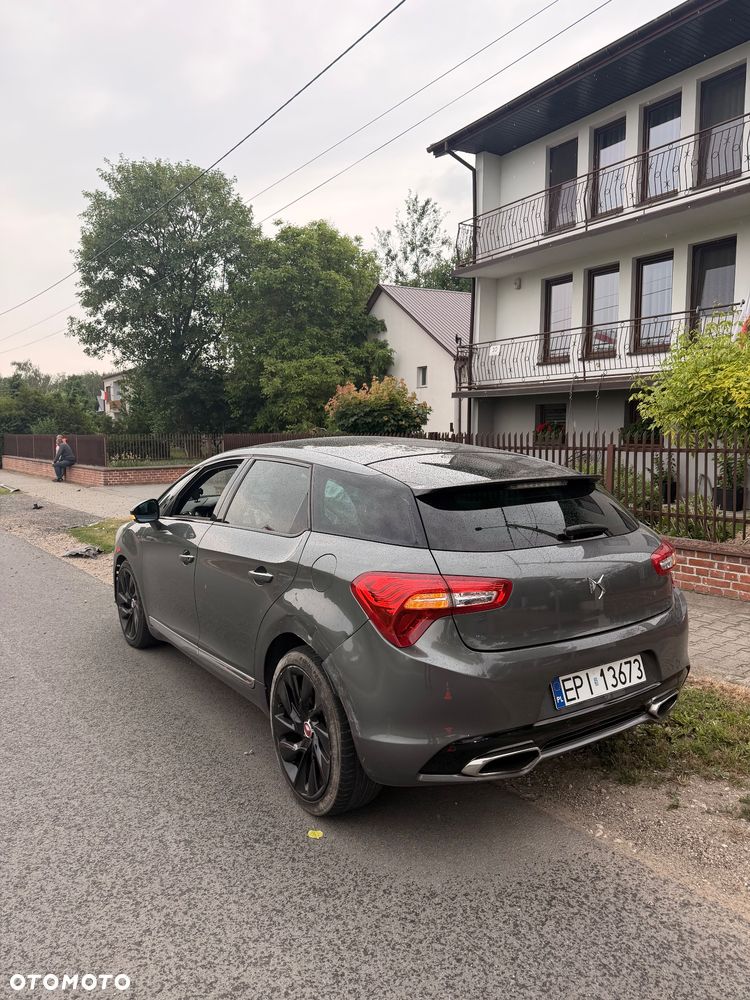 Citroën DS5 1.6 THP SportChic - 4