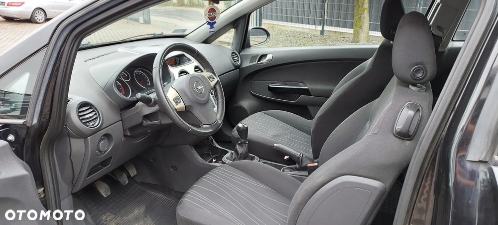 Opel Corsa - 8