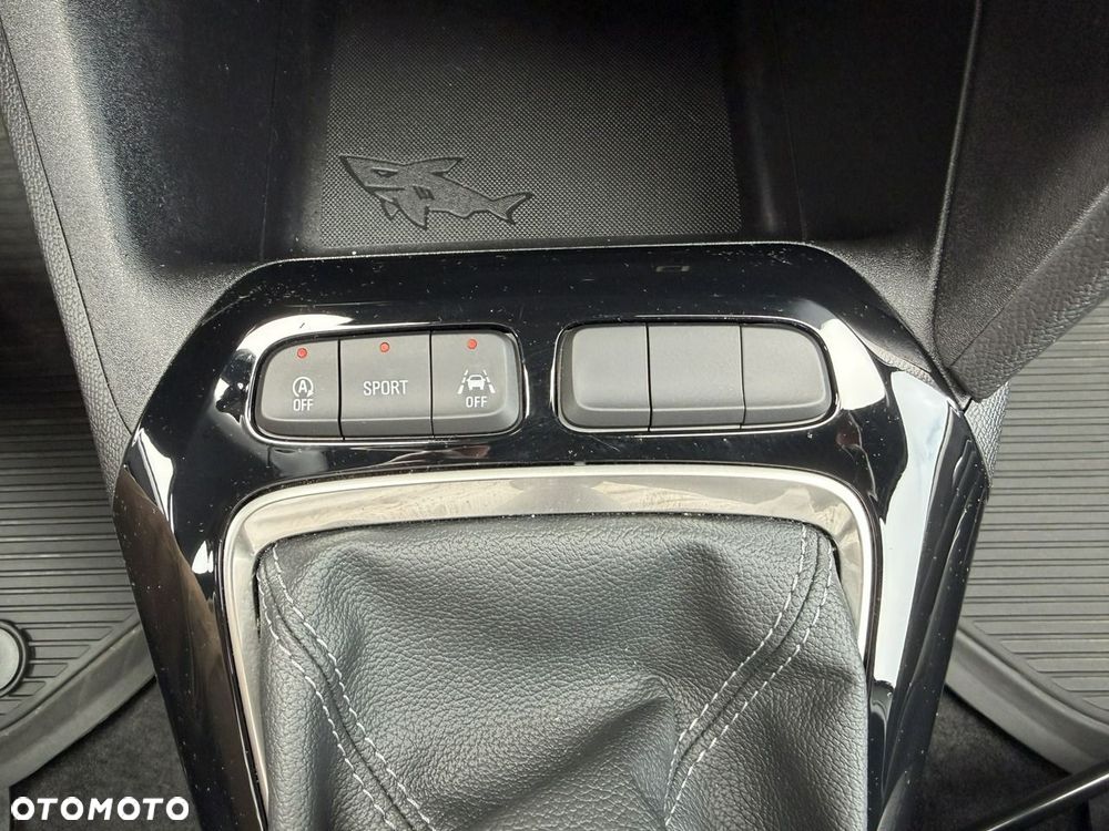 Opel Corsa 1.2 T GS S&S - 25