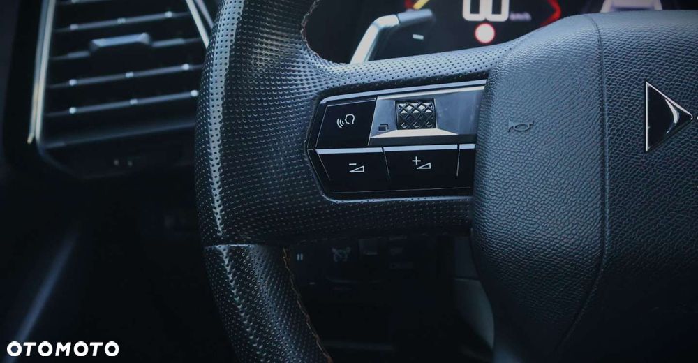 DS Automobiles DS 7 Crossback 2.0 BlueHDi Performance Line + - 25