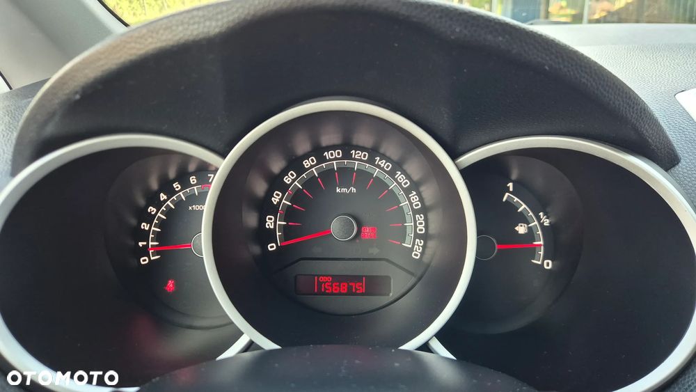 Kia Venga 1.4 CVVT Black Collection - 22