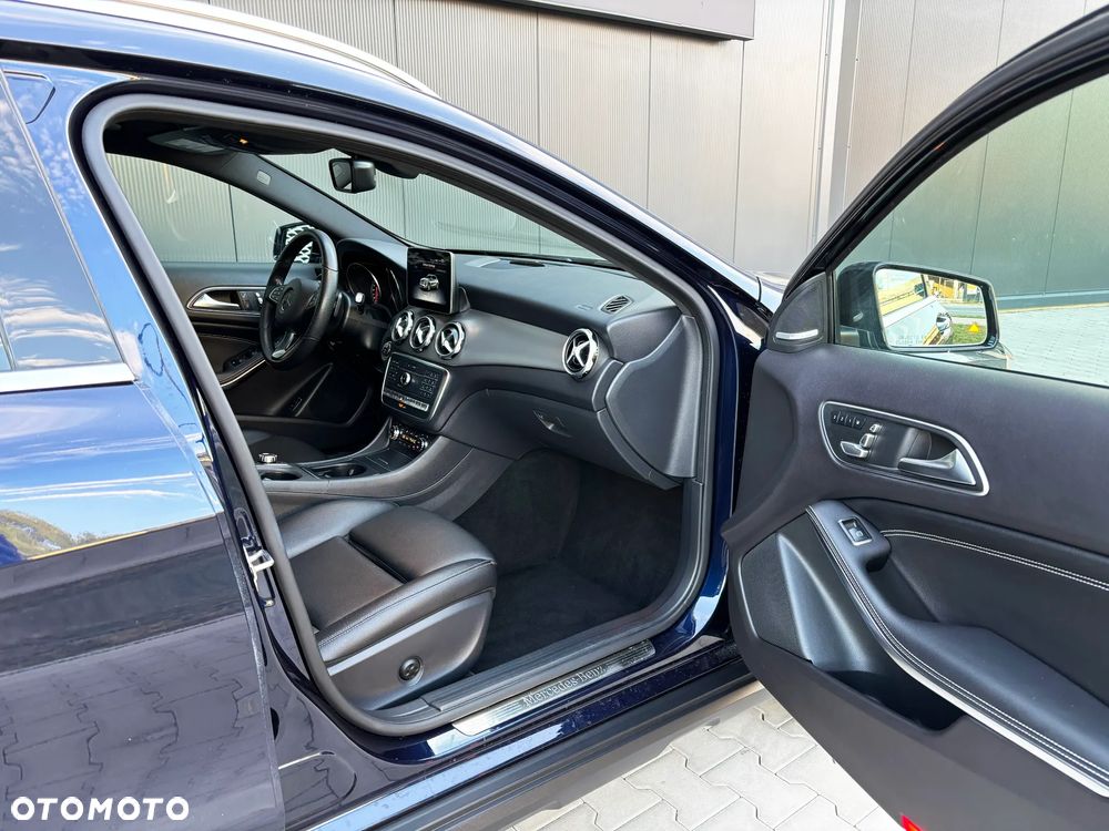 Mercedes-Benz GLA 250 4-Matic Style - 12