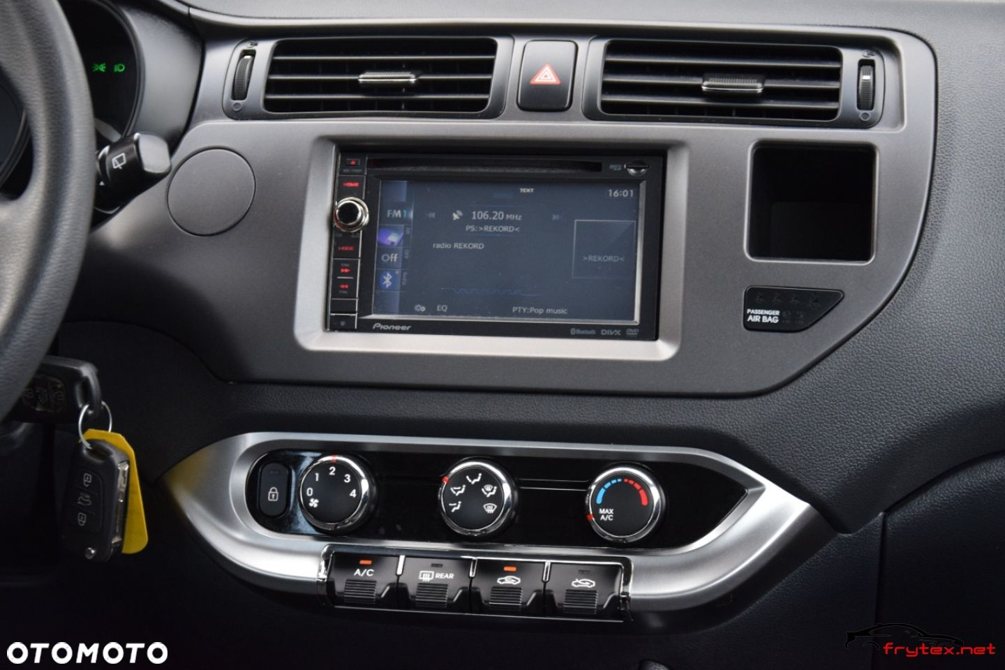 Kia Rio - 24