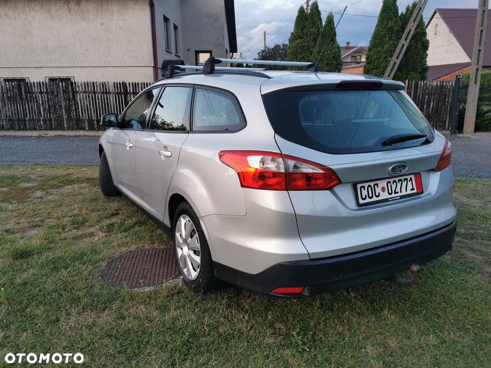 Ford Focus 1.6 Trend - 6