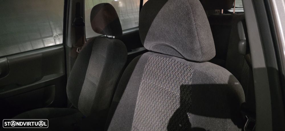 Hyundai Santa Fe 2.0 CRDi Sport VGT - 7