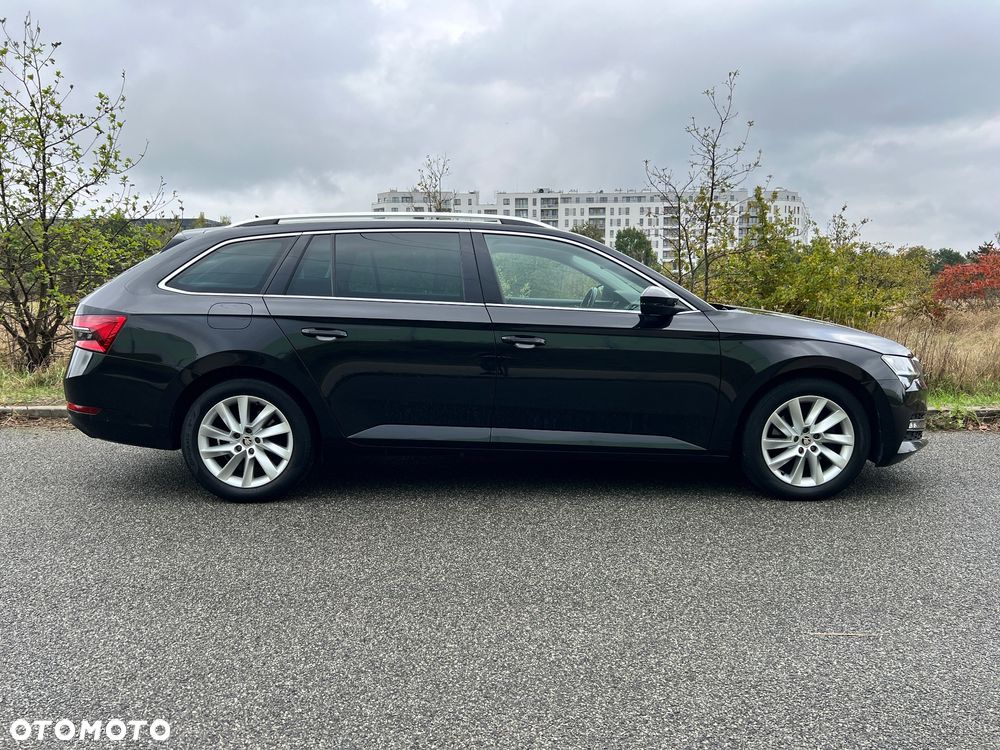 Skoda Superb 2.0 TDI SCR 4x4 Style DSG - 6