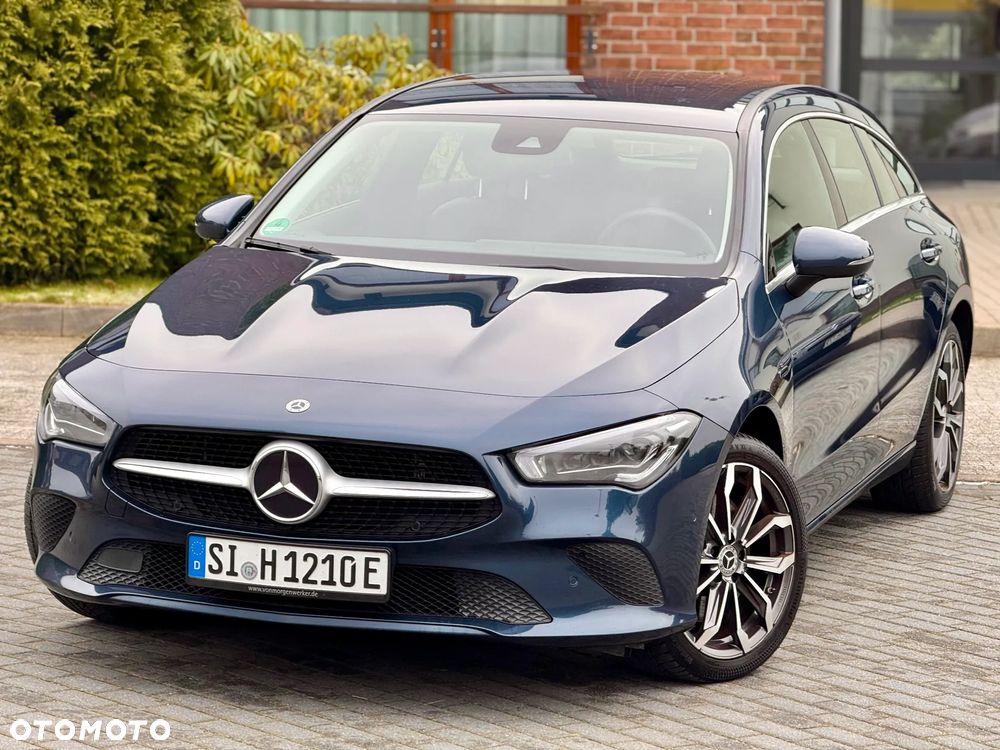 Mercedes-Benz CLA 250 e 8G-DCT Special Edition - 1