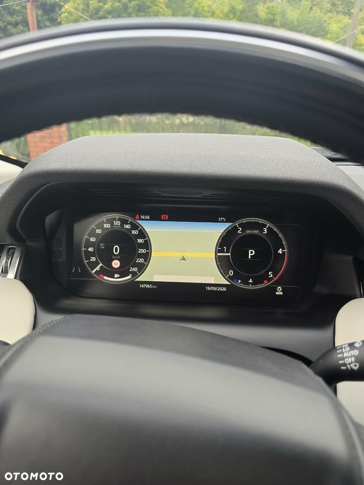 Land Rover Discovery Sport 2.0 TD4 HSE - 24