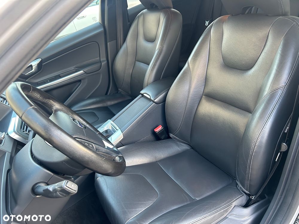 Volvo V60 D4 Drive-E Summum - 13